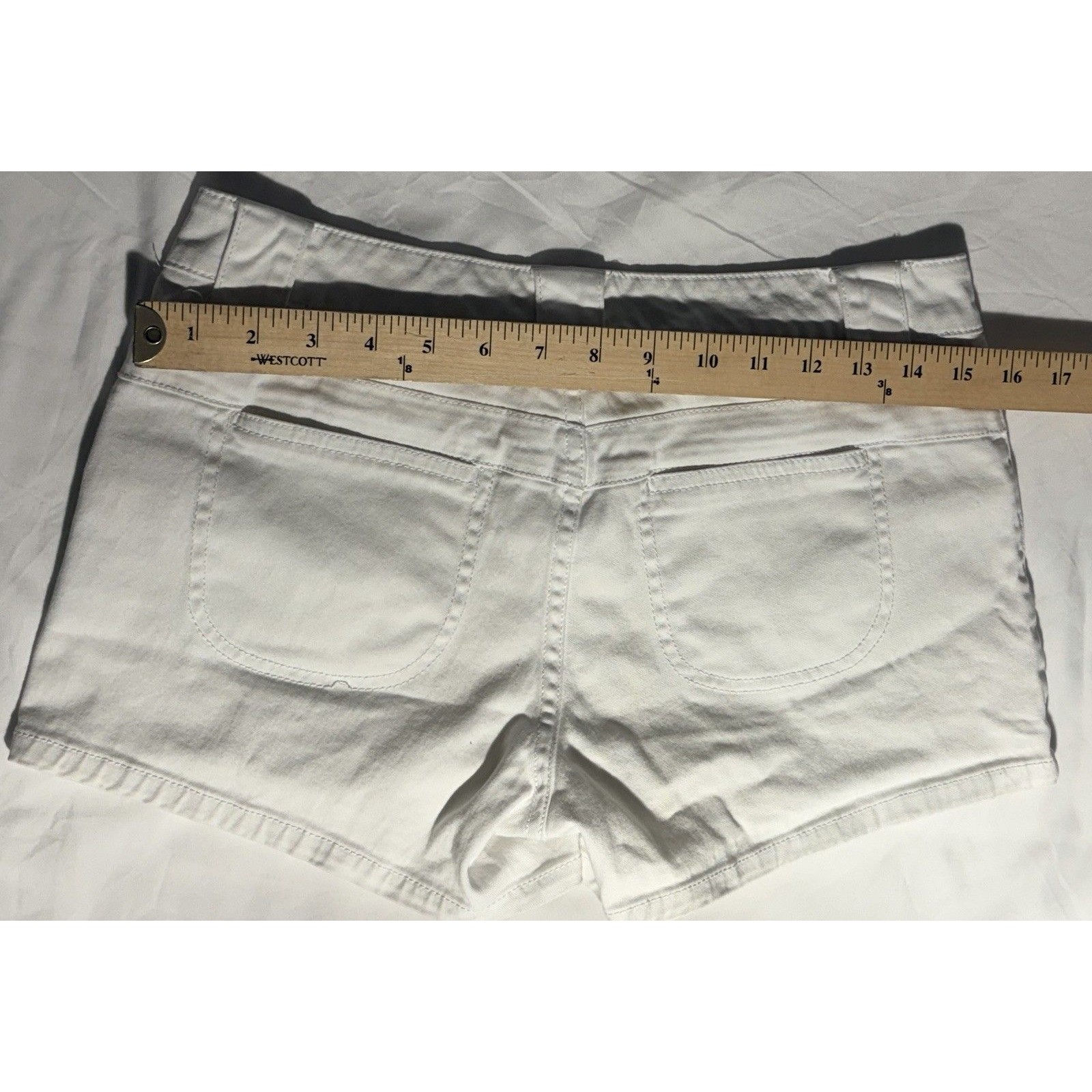 Vtg Bebop White Low Rise Twill Shorts Women Size 7 Y2k Curved Pocket 15.5" W — image 4 of 8